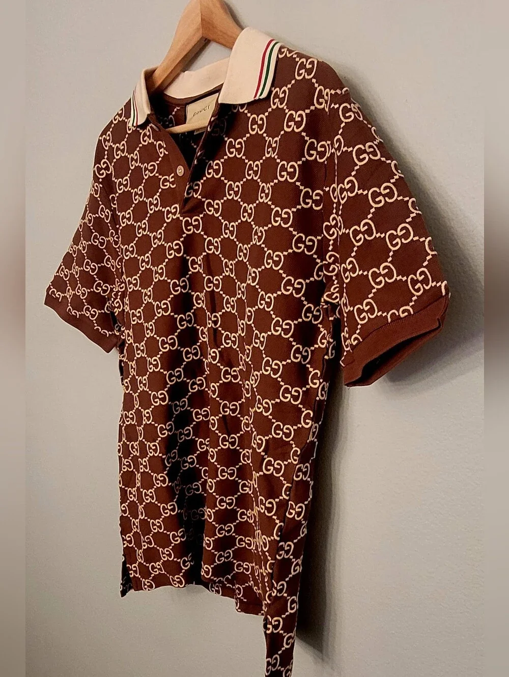 🇮🇹 Gucci Embroidered 👕Brown and Cream GG🇮🇹 Monogram Polo✨️